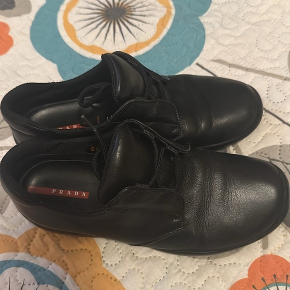 Prada - Picture 2 of 6